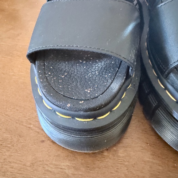 DR MARTENS BLACK SANDALS SIZE 8 - Picture 2 of 9